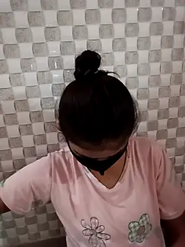 Snapshot of Arti_ chatting on September 26, 9:13 am Arti online show from September 26, 9:13 am