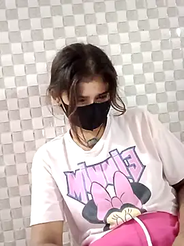 Snapshot of Arti_ chatting on September 28, 12:43 pm Arti online show from September 28, 12:43 pm