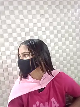 Snapshot of Arti_ chatting on October 6, 12:02 pm Arti online show from October 6, 12:02 pm