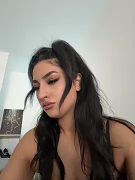 Snapshot of Mia_spicyy chatting on August 2, 11:08 am Mia spicyy online show from August 2, 11:08 am