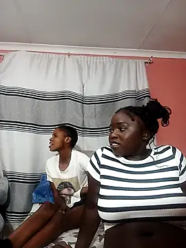 Snapshot of SweetNicky_01 chatting on November 5, 6:30 pm SweetNicky 01 online show from November 5, 6:30 pm