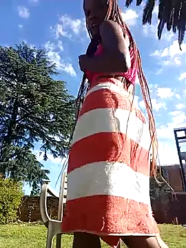 Snapshot of SweetNicky_01 chatting on November 19, 5:29 am SweetNicky 01 online show from November 19, 5:29 am