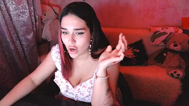 Snapshot of Amireth chatting on September 23, 10:35 pm Amireth online show from September 23, 10:35 pm