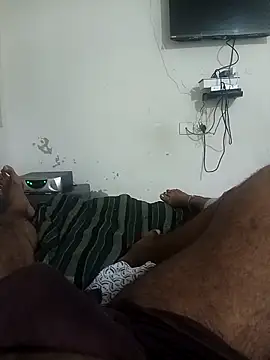 Snapshot of meenahotdarling chatting on September 20, 4:41 pm meenahotdarling online show from September 20, 4:41 pm