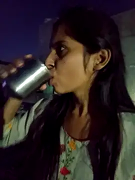 Saloni-Gupta online show from October 25, 7:19 pm