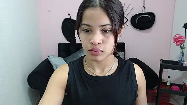 Snapshot of mia_sexgirl chatting on November 19, 12:16 pm mia sexgirl online show from November 19, 12:16 pm