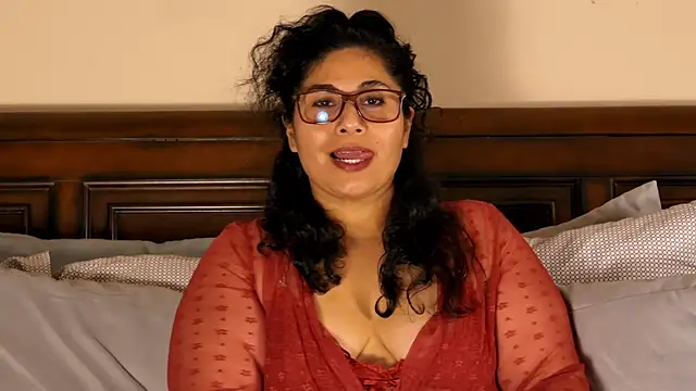 juicyteacher online show from December 14, 1:55 am