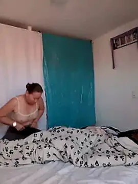 LaraCaliente online show from February 27, 12:05 pm