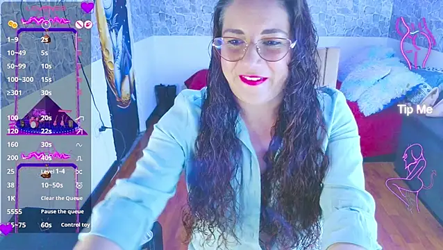 Snapshot of zamy_x chatting on April 18, 7:34 am zamy x online show from April 18, 7:34 am