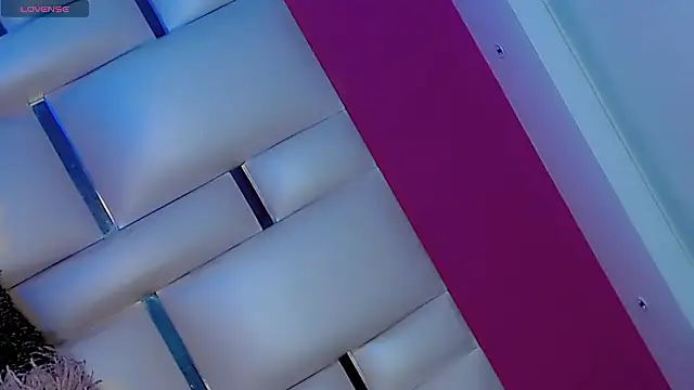 JessiscaWalker online show from February 9, 8:35 pm