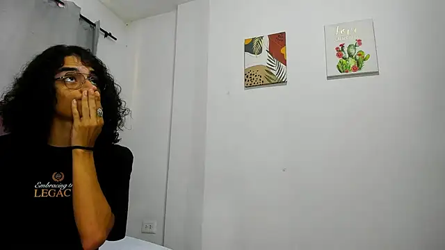 EthanBlackwoodd online show from February 4, 8:36 pm