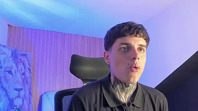 Declan-Fox online show from November 24, 5:07 am