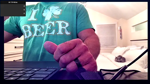 Snapshot of 3totangox chatting on October 30, 11:27 pm 3totangox online show from October 30, 11:27 pm