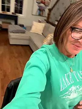 Snapshot of 3totangox chatting on November 20, 11:04 pm 3totangox online show from November 20, 11:04 pm