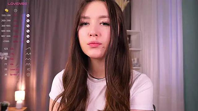 Snapshot of AlinaOrf chatting on November 27, 5:09 am AlinaOrf online show from November 27, 5:09 am