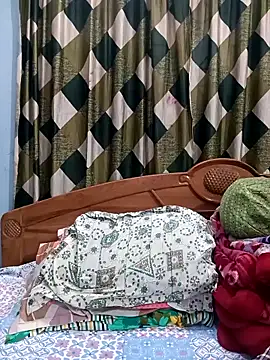 Snapshot of Deliciouskimi chatting on November 12, 12:05 pm Deliciouskimi online show from November 12, 12:05 pm