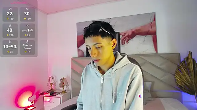 Snapshot of EstivenSallas chatting on October 2, 2:40 am EstivenSallas online show from October 2, 2:40 am