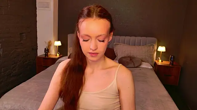 Snapshot of SallyPinkman chatting on May 23, 9:13 am SallyPinkman online show from May 23, 9:13 am