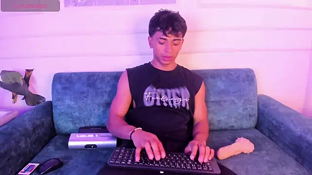 Jaycob Black1 online show from November 17, 2:23 pm