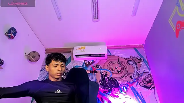 Jaycob Black1 online show from December 17, 1:17 pm