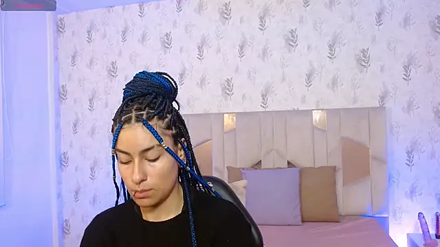 Snapshot of DAKOTA_TAY1 chatting on October 3, 11:51 am DAKOTA TAY1 online show from October 3, 11:51 am