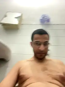 Snapshot of pauzudomoreno1 chatting on December 4, 5:39 am pauzudomoreno1 online show from December 4, 5:39 am