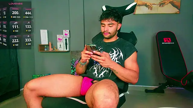 JordanRossie online show from February 25, 9:57 pm