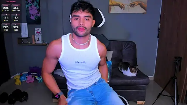 JordanRossie online show from June 4, 12:00 pm