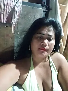 Snapshot of slutty_pinay12 chatting on January 5, 6:44 pm slutty pinay12 online show from January 5, 6:44 pm