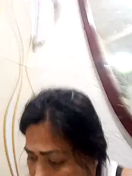 Snapshot of slutty_pinay12 chatting on January 7, 9:56 am slutty pinay12 online show from January 7, 9:56 am