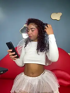 Snapshot of PrettyTiana_ chatting on October 10, 7:57 pm PrettyTiana online show from October 10, 7:57 pm