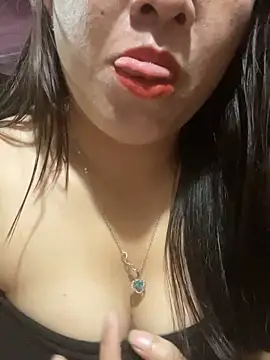 Snapshot of Luna-ass chatting on October 23, 12:54 am Luna-ass online show from October 23, 12:54 am