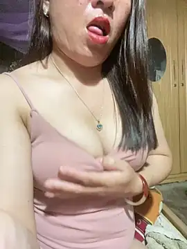 Snapshot of Luna-ass chatting on November 8, 1:22 pm Luna-ass online show from November 8, 1:22 pm