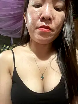 Snapshot of Luna-ass chatting on November 10, 3:16 am Luna-ass online show from November 10, 3:16 am