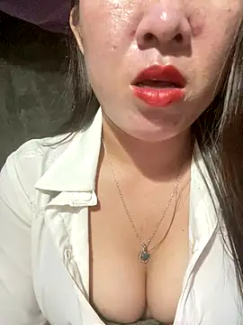 Snapshot of Luna-ass chatting on November 11, 12:16 pm Luna-ass online show from November 11, 12:16 pm