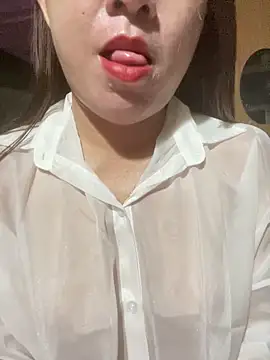 Luna-ass online show from May 1, 12:04 am