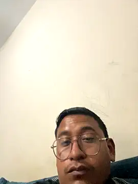 dannybs05 online show from October 13, 5:29 am