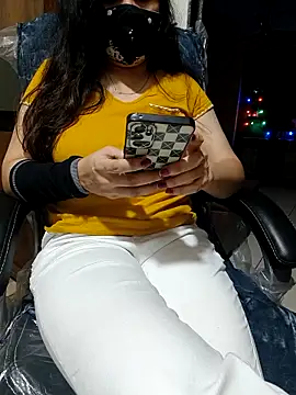 Snapshot of sassy_aly007 chatting on November 8, 5:23 pm sassy aly007 online show from November 8, 5:23 pm