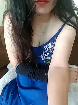 Snapshot of sassy_aly007 chatting on November 13, 6:01 am sassy aly007 online show from November 13, 6:01 am