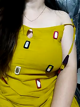 Snapshot of sassy_aly007 chatting on November 19, 3:34 pm sassy aly007 online show from November 19, 3:34 pm