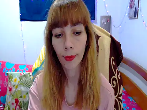 seraphinewhite online show from February 15, 9:11 pm