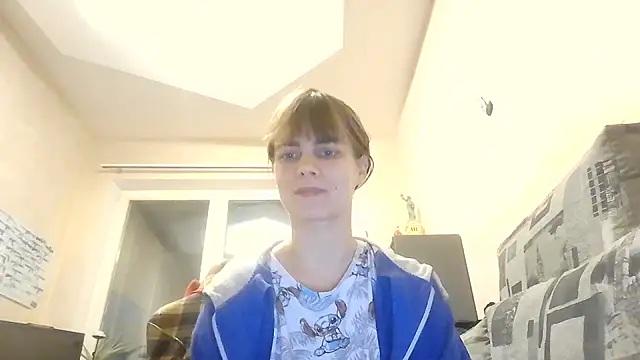 Snapshot of Loriven chatting on November 6, 6:53 pm Loriven online show from November 6, 6:53 pm