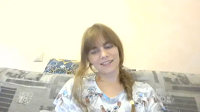Snapshot of Loriven chatting on June 18, 6:23 pm Loriven online show from June 18, 6:23 pm