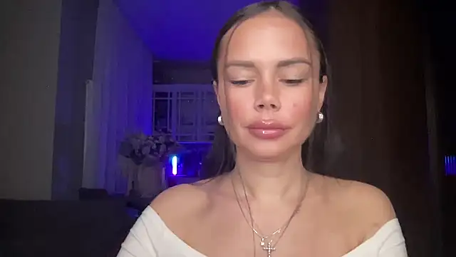 Snapshot of Orlinah chatting on November 12, 10:09 pm Orlinah online show from November 12, 10:09 pm