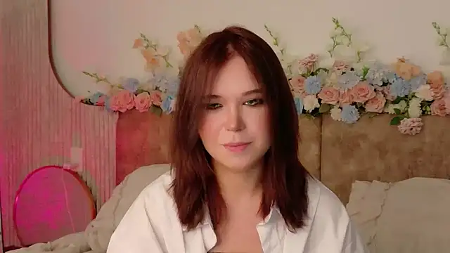 Snapshot of Lilith_Bonheur chatting on May 6, 1:14 am Lilith Bonheur online show from May 6, 1:14 am