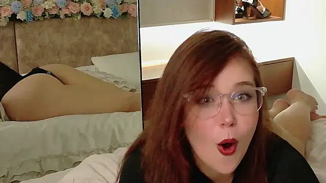 Snapshot of Lilith_Bonheur chatting on June 1, 8:54 pm Lilith Bonheur online show from June 1, 8:54 pm