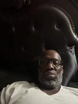 1HOEBOSS online show from March 4, 3:56 am