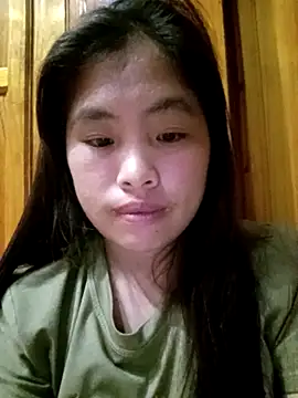 Luyen004 online show from April 25, 1:41 pm