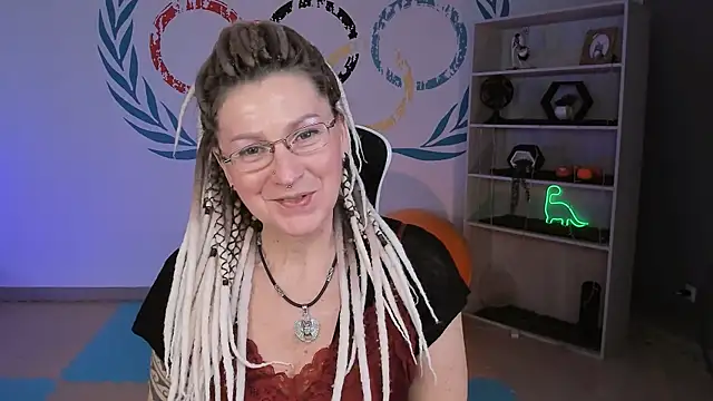 Snapshot of UmaSpace chatting on December 21, 5:14 am UmaSpace online show from December 21, 5:14 am