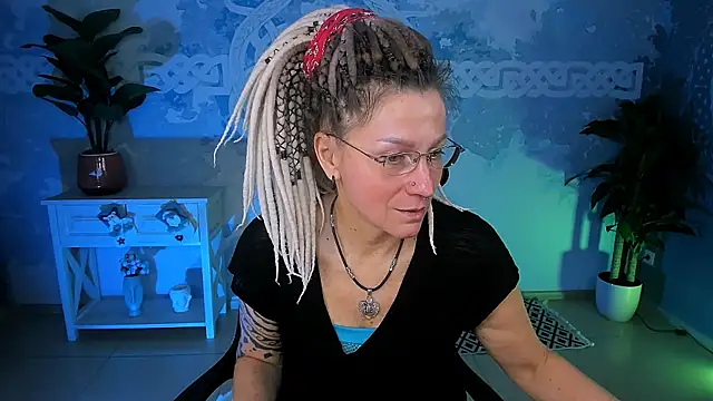 Snapshot of UmaSpace chatting on January 7, 5:10 am UmaSpace online show from January 7, 5:10 am